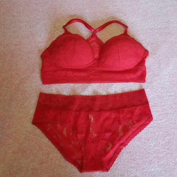 Victoria's Secret Other - Victoria's Secret Lace Bralette & Hiphuggers - XL